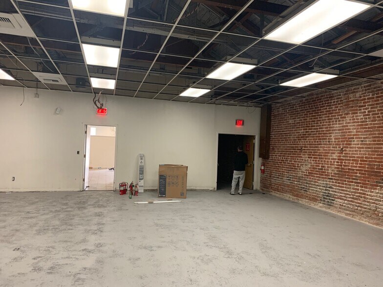 More Photos Of 525 E Channel St, Stockton Office For Lease