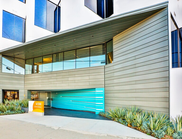 More Photos Of 4130 Cahuenga Blvd, Toluca Lake Office For Sale