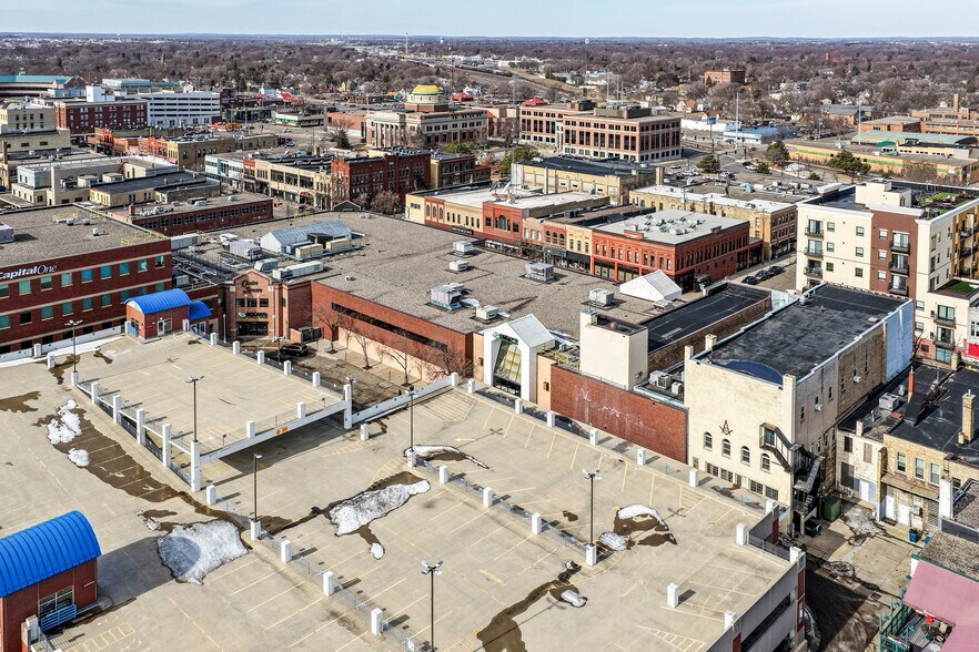 More Photos Of 600-660 W Saint Germain St, Saint Cloud Freestanding For Sale