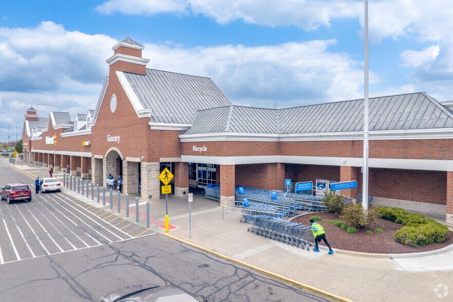 More Photos Of 5701-5851 Mercury Dr, Dearborn Freestanding For Sale