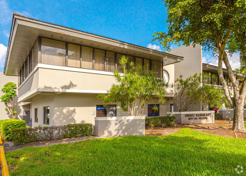 More Photos Of 7000 SW 97th Ave, Miami Office For Sale