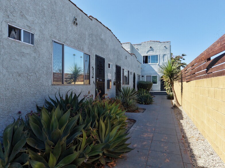 More Photos Of 517 W 42nd Plz, Los Angeles Apartments For Sale