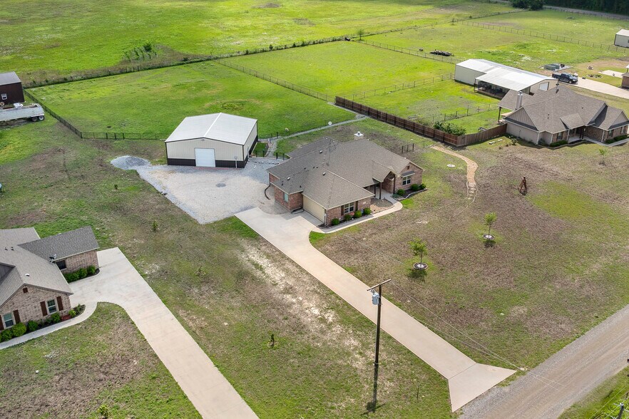 More Photos Of 667 County Road 4935, Trenton Industrial For Sale