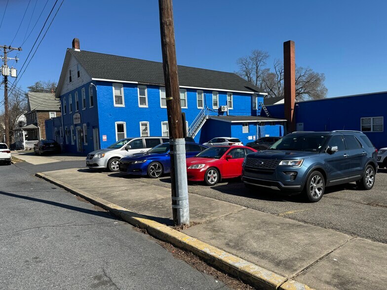 More Photos Of 181 S Whitfield St, Nazareth Office Residential For Sale