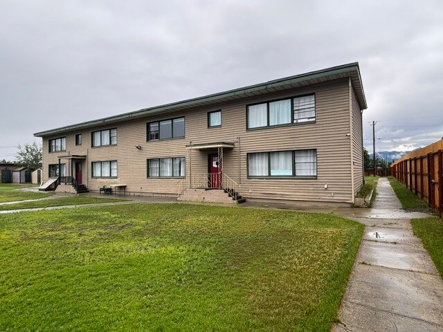 More Photos Of 900 W Fireweed Ln, Anchorage Flex For Sale