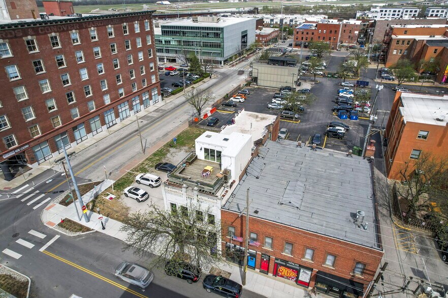 More Photos Of 120-122 W 5th St, Kansas City Storefront Retail Residential For Sale