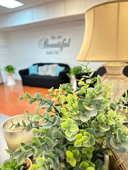 More Photos Of 201 N Main St, Farmville Office For Lease