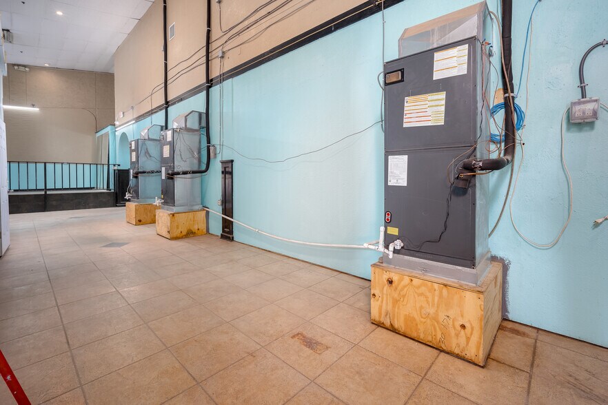 More Photos Of 6825 W Wilshire Blvd, Oklahoma City Theater Concert Hall For Sale