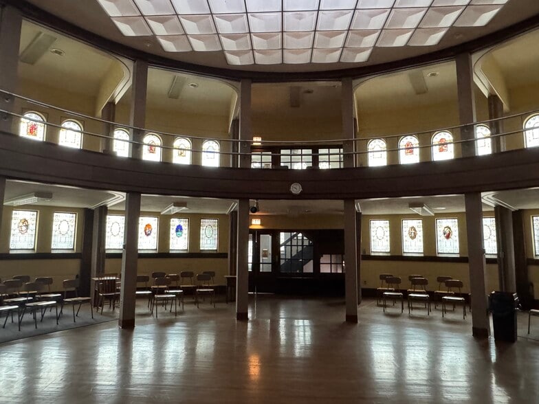 More Photos Of 100 Lafayette St, York Specialty For Sale