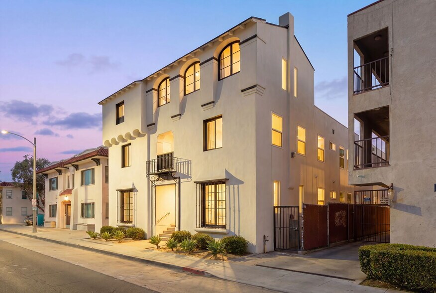 More Photos Of 1827 E 4th St, Long Beach Apartments For Sale