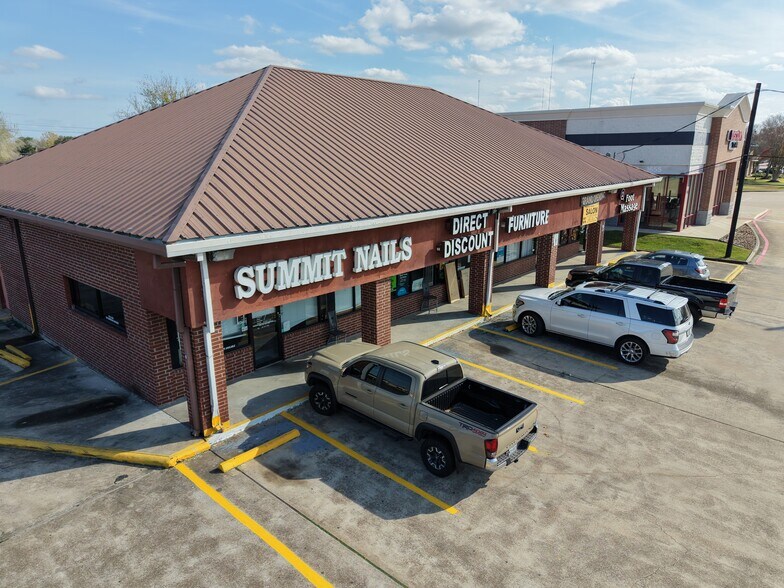 More Photos Of 1619 Texas Pky, Missouri City General Retail For Sale