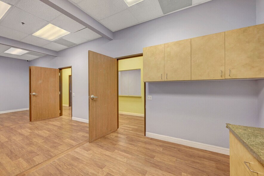 More Photos Of 3940 W Ann Rd, North Las Vegas Medical For Lease
