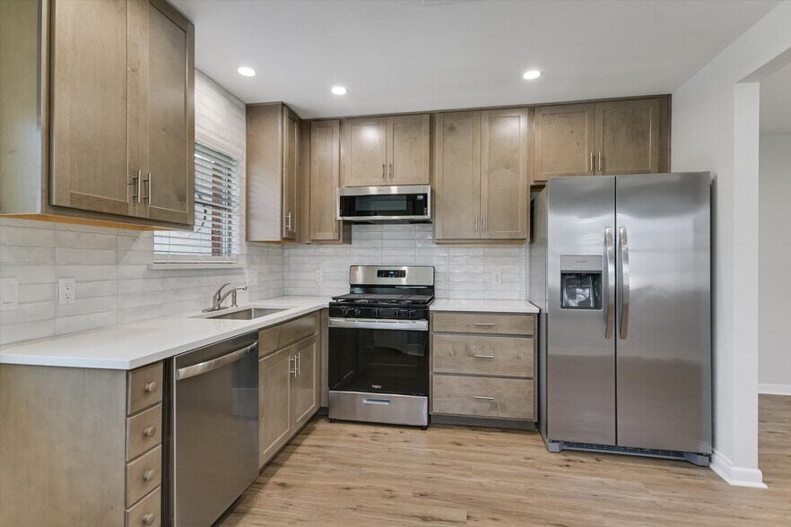 More Photos Of 3203 Lafayette Ave, Austin Specialty For Sale