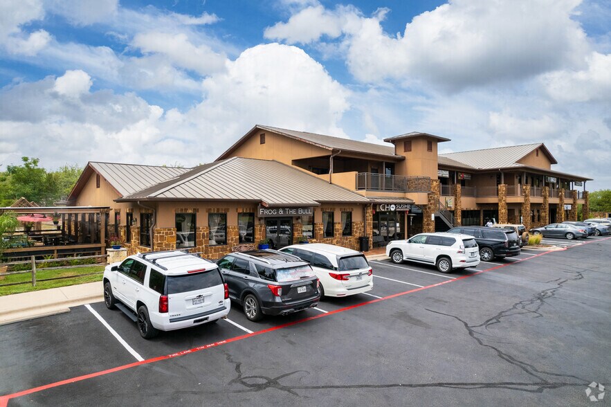 More Photos Of 4300 N Quinlan Park Rd, Austin Unknown For Lease