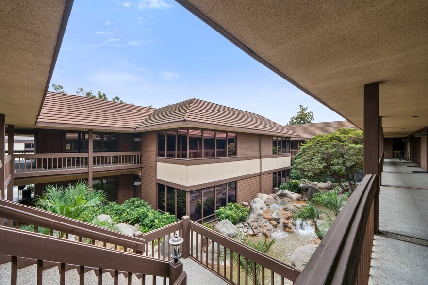 More Photos Of 1633 E 4th St, Santa Ana Office For Lease