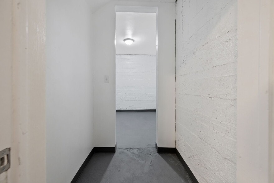 More Photos Of 401 W Lerdo Hwy, Shafter Religious Facility For Sale