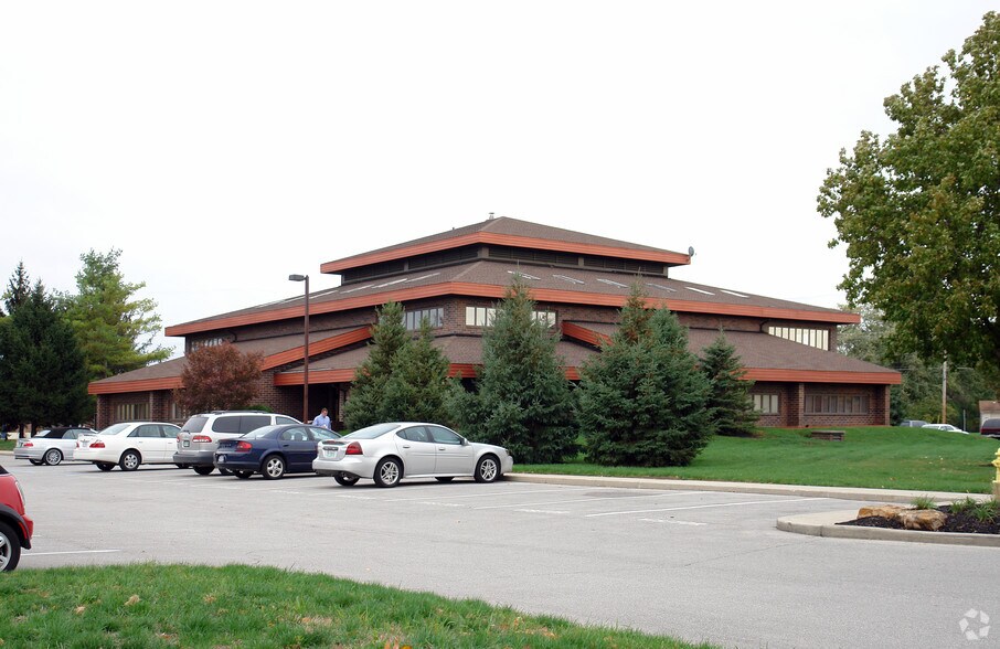 More Photos Of 2000 E 116th St, Carmel Medical For Sale