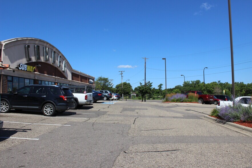 More Photos Of 4209 Webber Pky, Minneapolis Unknown For Lease