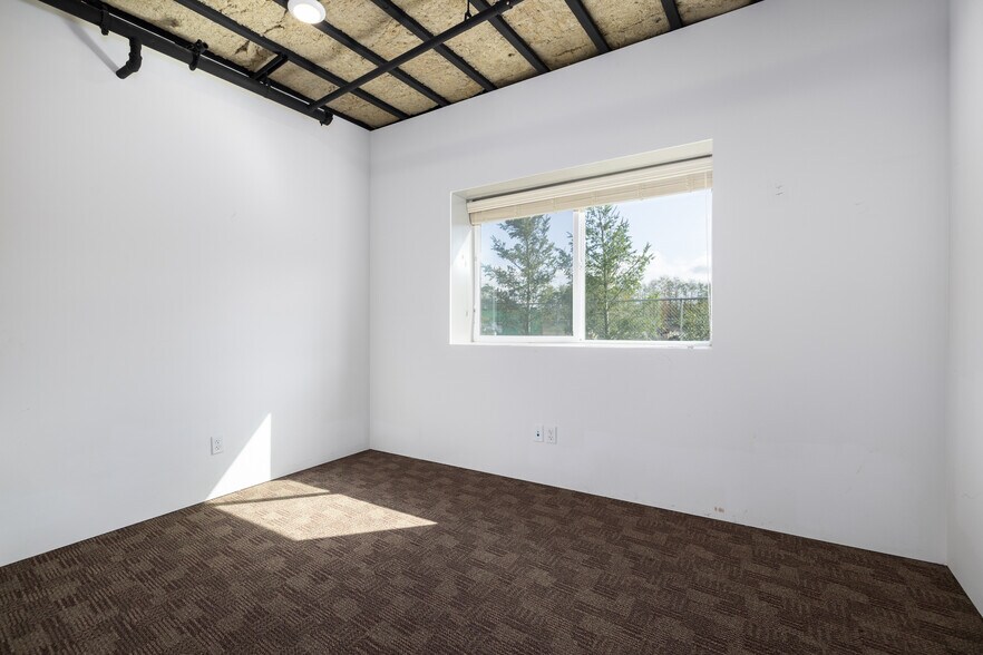 More Photos Of 12375 Reservation Rd, Anacortes Service For Lease