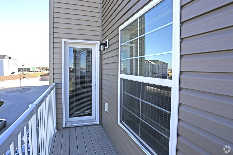 More Photos Of 501 12th Ave SE, Stanley Apartments For Lease