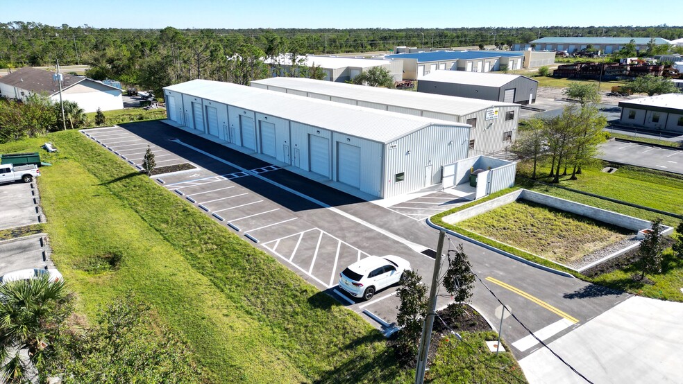 Primary Photo Of 7440 Sawyer Cir, Port Charlotte Warehouse For Lease