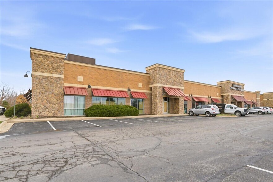 More Photos Of 1740 E Harold St, Olathe Freestanding For Sale