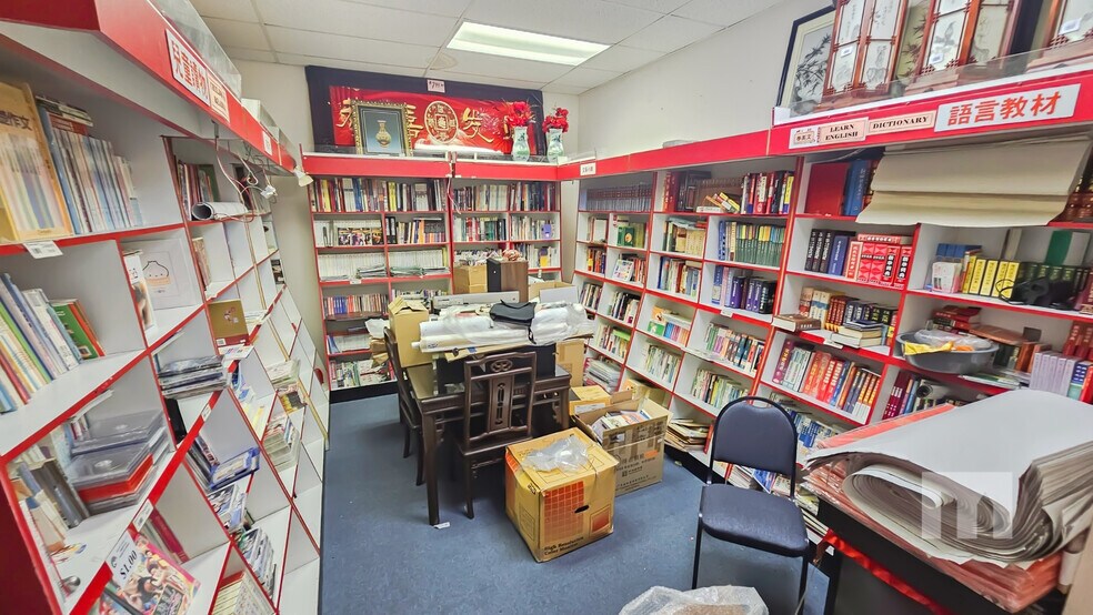 More Photos Of 41 NW 167th St, North Miami Beach Freestanding For Lease