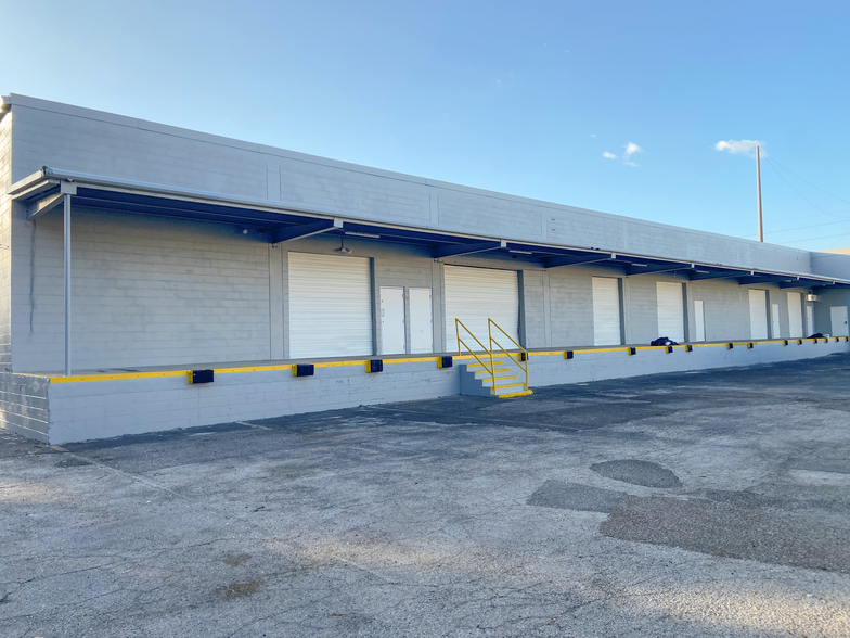 Primary Photo Of 5126 W Cypress St, Tampa Warehouse For Lease