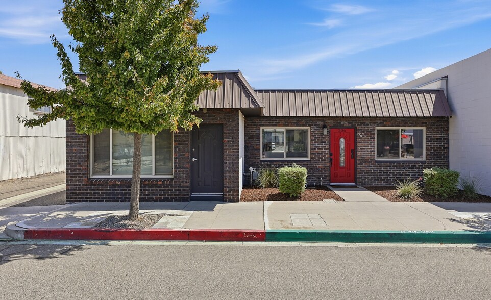 Primary Photo Of 306 N Willis St, Visalia Office For Sale