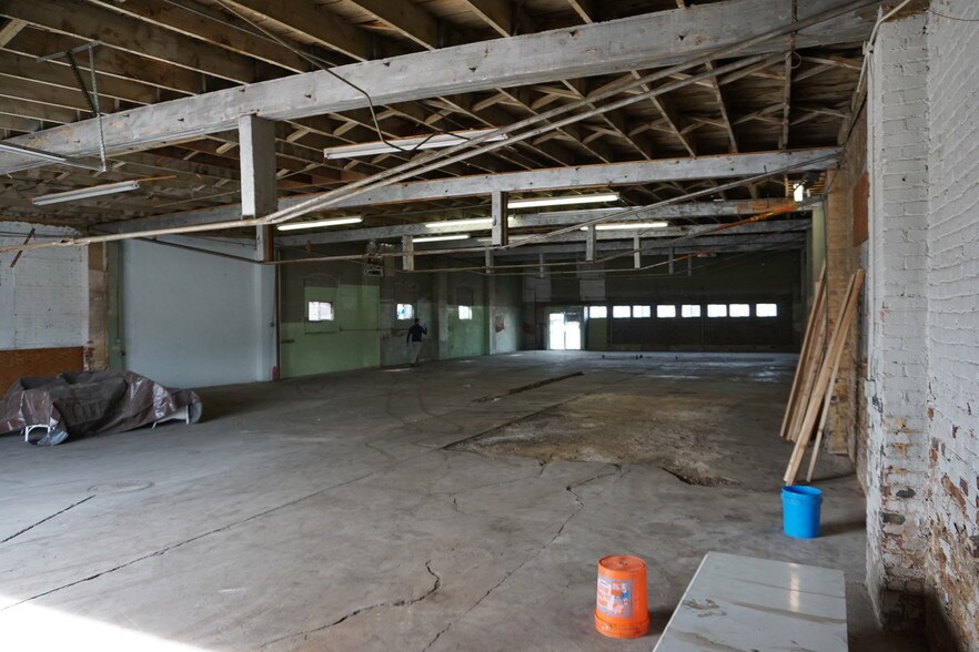 More Photos Of 788 S Broadway, Denver Storefront For Lease