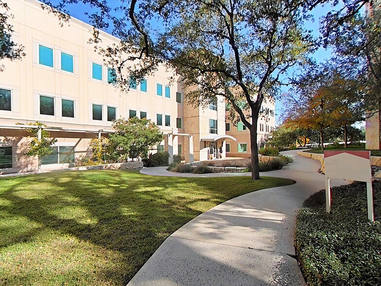 More Photos Of 2330 N Loop 1604 W, San Antonio Office For Lease