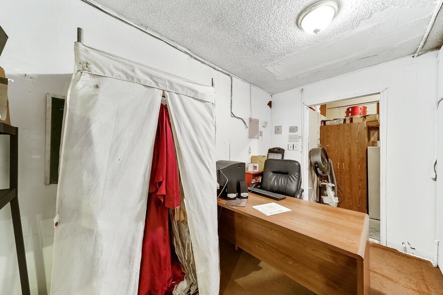 More Photos Of 1311 W Owens Ave, Las Vegas Religious Facility For Sale