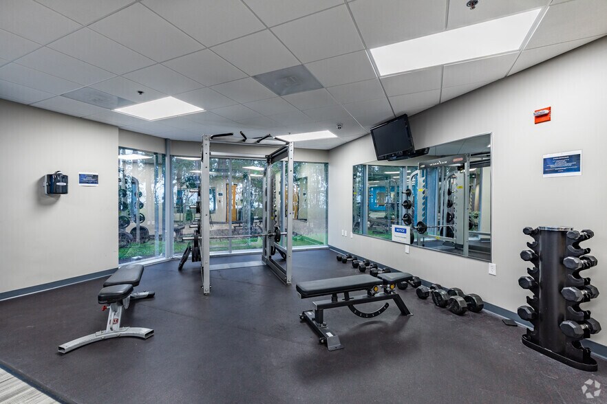 More Photos Of 2301 Lucien Way, Maitland Office For Lease