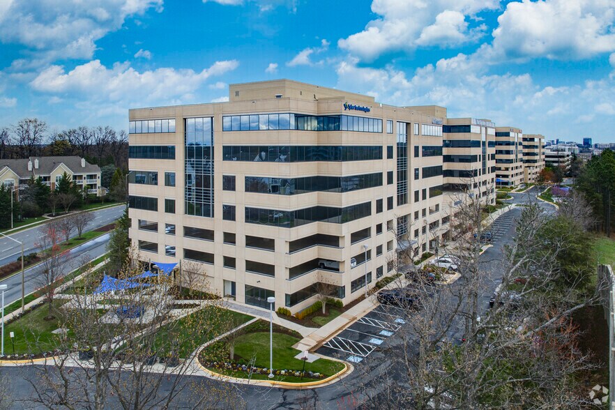 More Photos Of 12851 Worldgate Dr, Herndon Unknown For Lease