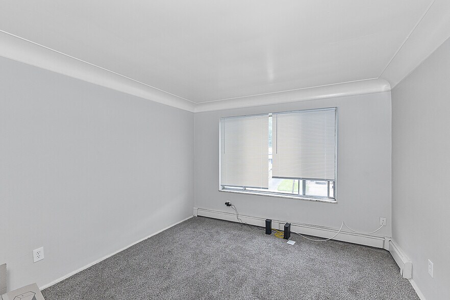 More Photos Of 9495 Reading Rd, Cincinnati Apartments For Sale