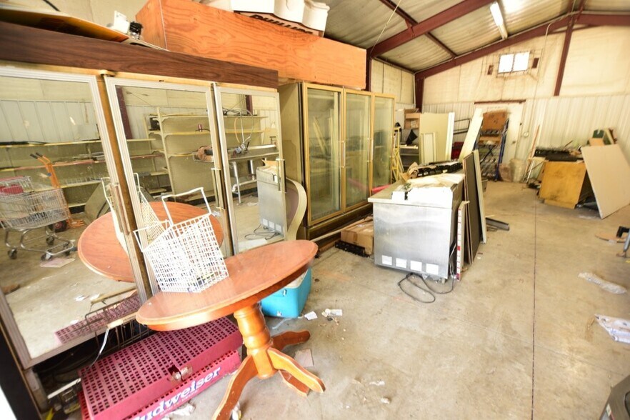 More Photos Of 75174 Hwy 59 Hwy, Stilwell Convenience Store For Sale
