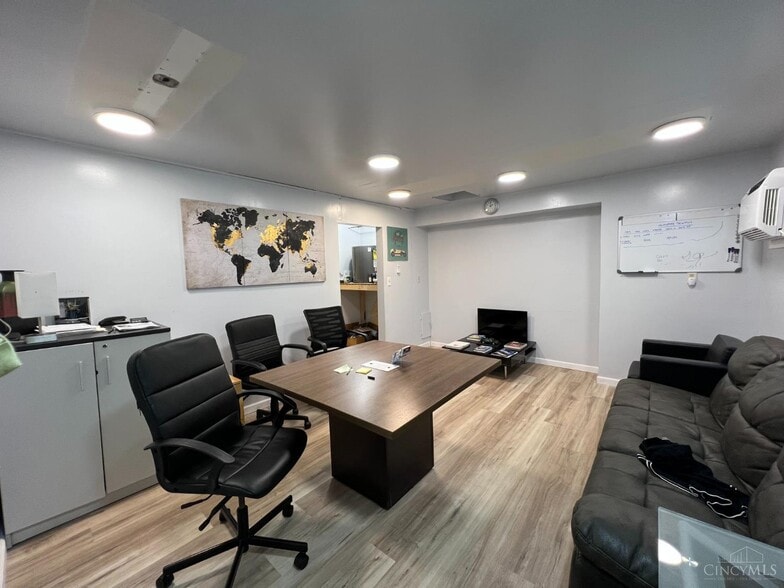 More Photos Of 1611 State Route 28, Loveland Freestanding For Lease