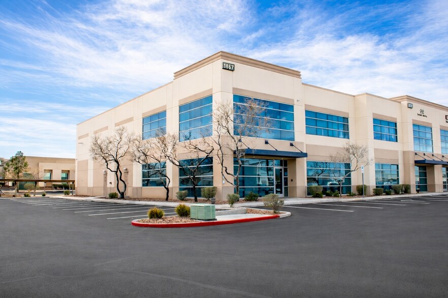 More Photos Of 1867 Whitney Mesa Dr, Henderson Light Manufacturing For Lease