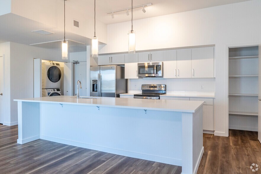 More Photos Of 301 W Roosevelt St, Phoenix Apartments For Lease