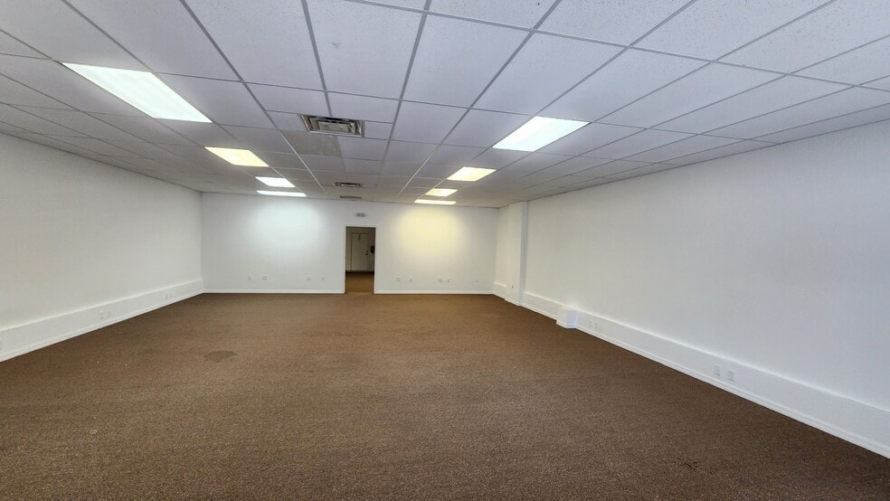 More Photos Of 16332 Cortez Blvd, Brooksville Medical For Lease