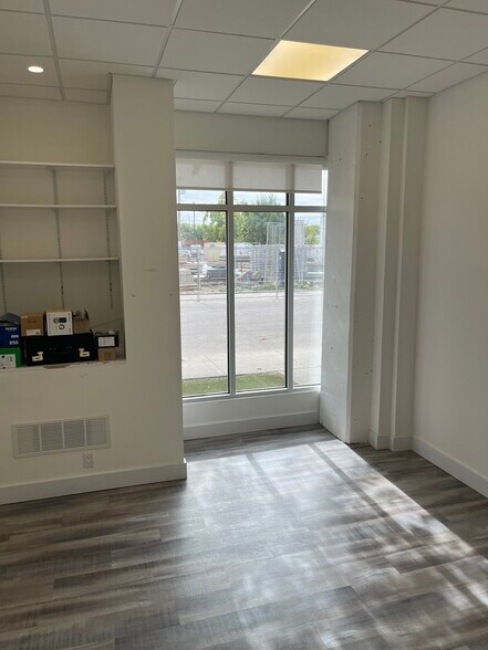 More Photos Of 10416 81st Ave NW, Edmonton Apartments For Lease