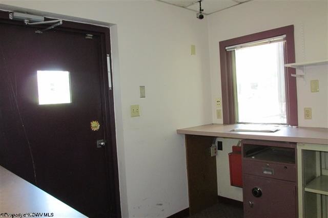 More Photos Of 108 Gaston Ave, Fairmont Bank For Sale