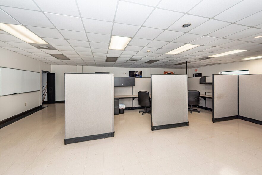 More Photos Of 3567 Meeting Street Rd, North Charleston Unknown For Lease