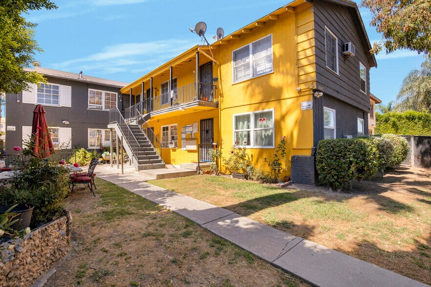 Primary Photo Of 20542 Hartland St, Winnetka Apartments For Sale