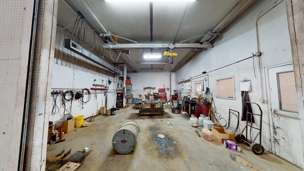 More Photos Of 11708 GA Highway 24 W, Sandersville Warehouse For Sale