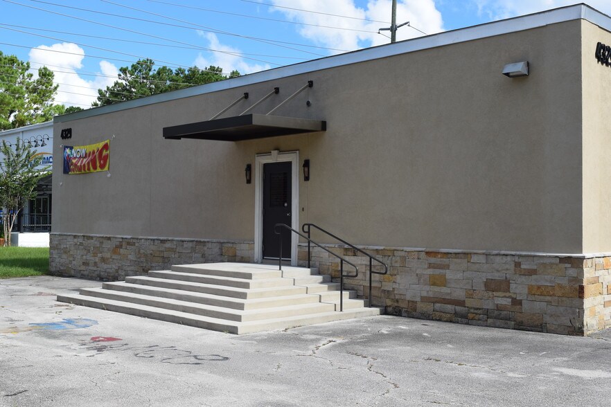 More Photos Of 4329 Emerson St, Jacksonville Warehouse For Lease