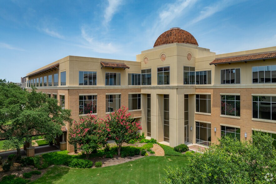 Primary Photo Of 18615 Tuscany Stone, San Antonio Office For Lease