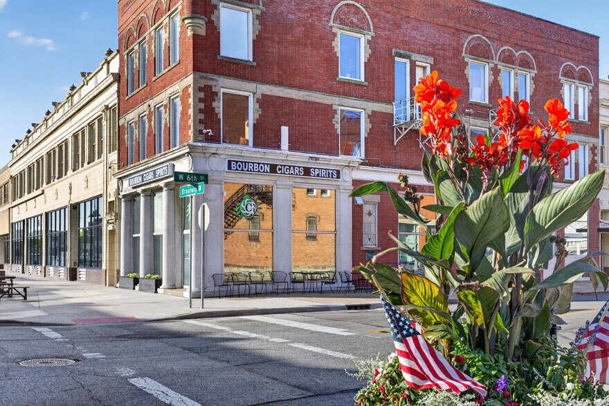 More Photos Of 573-577 Broadway, Lorain Storefront Retail Residential For Sale
