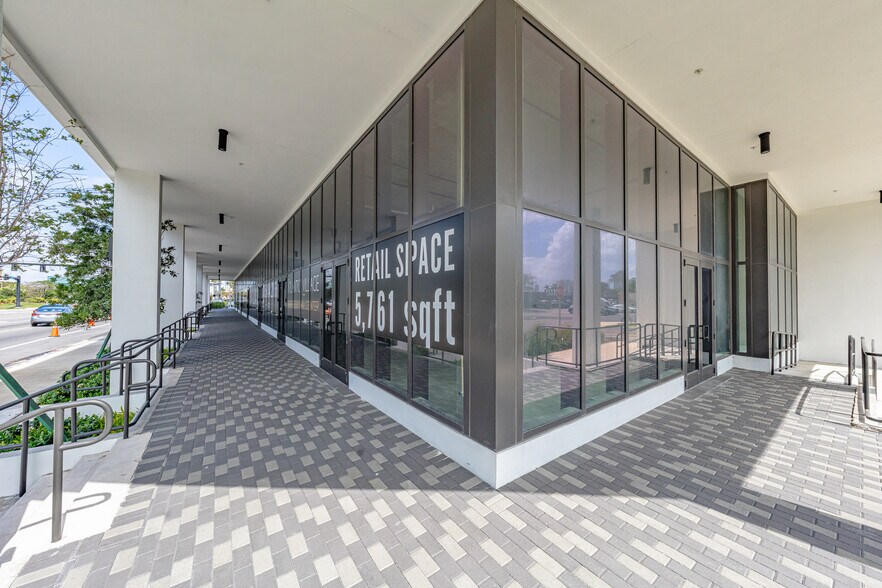 More Photos Of 800 N Federal Hwy, Hallandale Beach Office For Sale