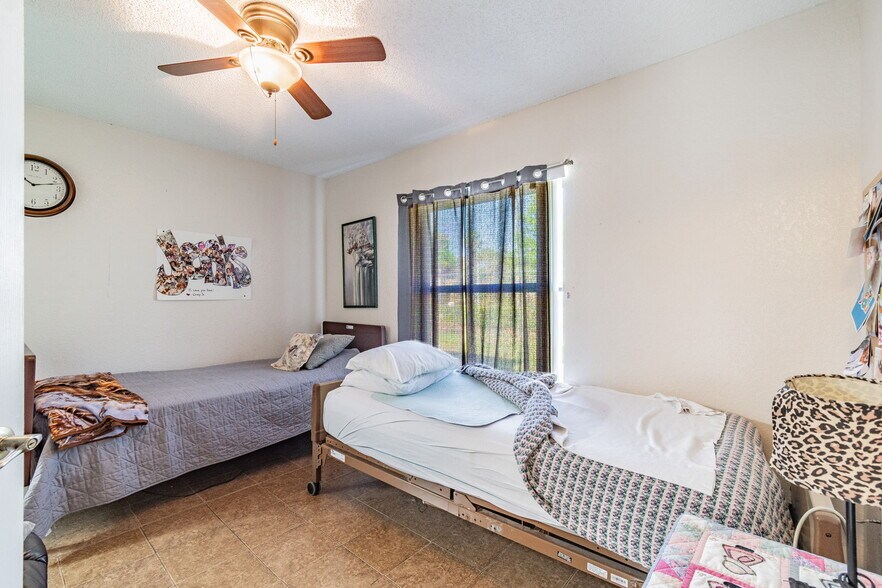 More Photos Of 4407 Millwood Rd, Spring Hill Assisted Living For Sale